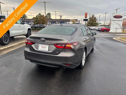 2022 Toyota Camry LE