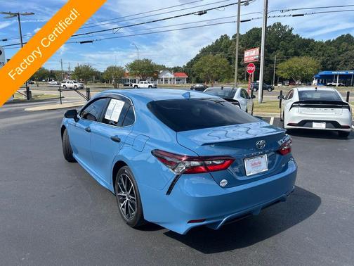 2024 Toyota Camry SE