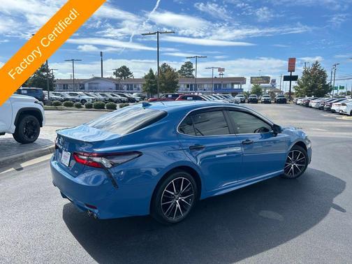 2024 Toyota Camry SE
