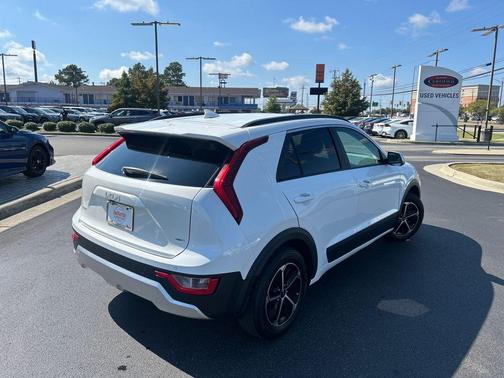 2023 Kia Niro EX