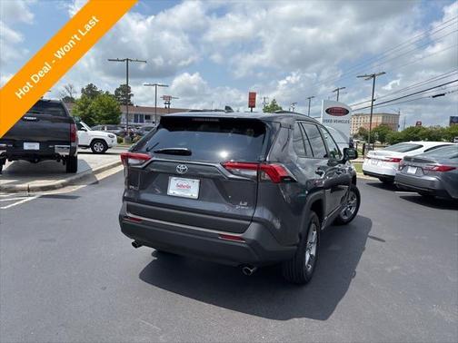 2025 Toyota RAV4 Hybrid SE