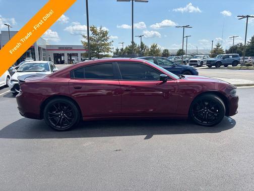 2018 Dodge Charger SXT