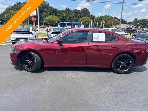 2018 Dodge Charger SXT