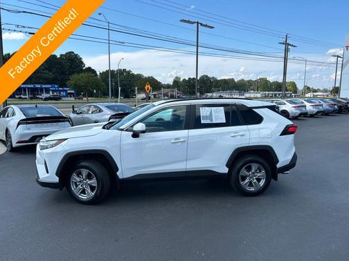 2024 Toyota RAV4 XLE