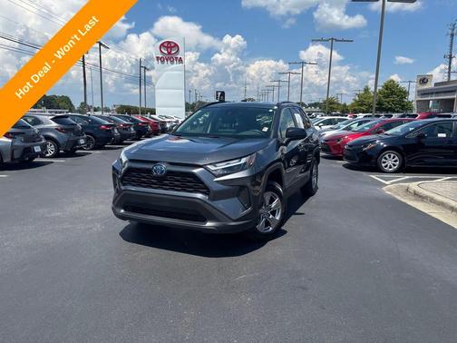 2023 Toyota RAV4 Hybrid SE