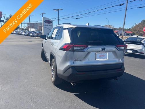 2024 Toyota RAV4 Hybrid SE