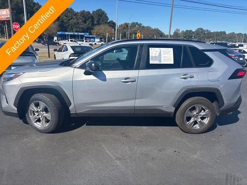 2024 Toyota RAV4 Hybrid SE