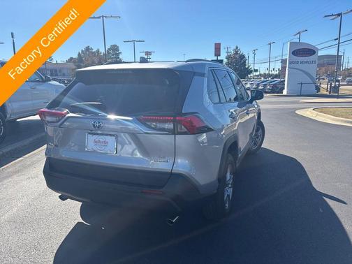 2024 Toyota RAV4 Hybrid SE