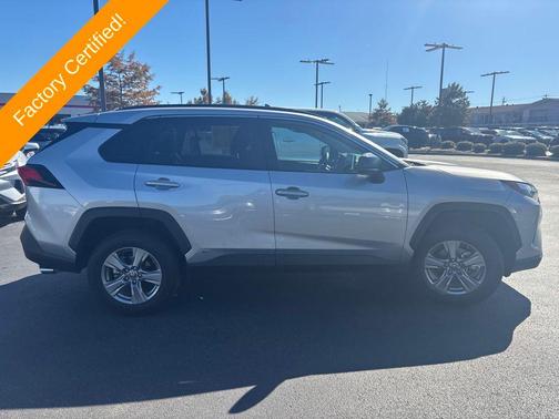2024 Toyota RAV4 Hybrid SE