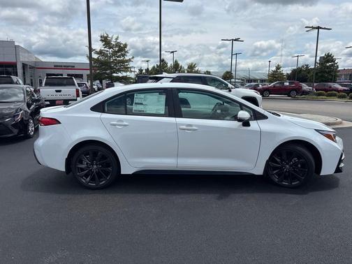 2025 Toyota Corolla SE