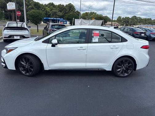 2025 Toyota Corolla SE