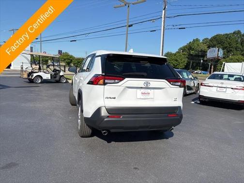 2025 Toyota RAV4 LE