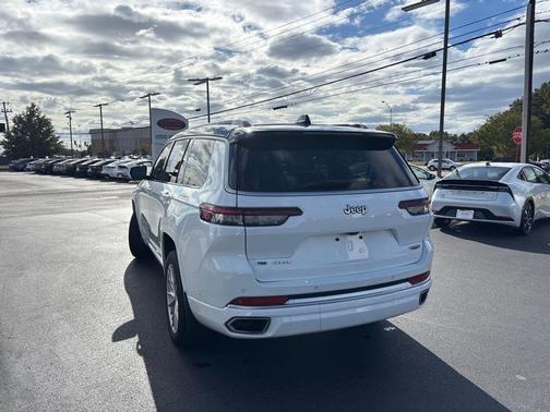 2022 Jeep Grand Cherokee L Summit