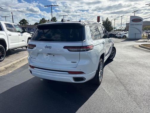 2022 Jeep Grand Cherokee L Summit