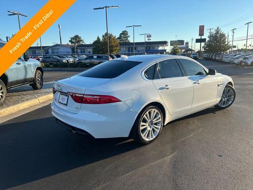 2020 Jaguar XF 25t Premium RWD Automatic