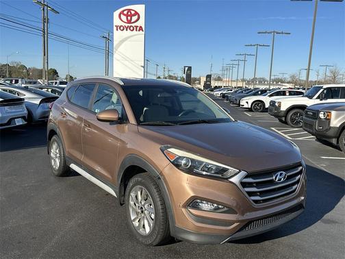 2017 Hyundai TUCSON SE