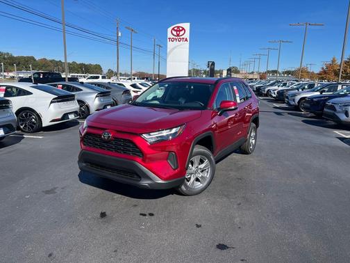 2025 Toyota RAV4 XLE