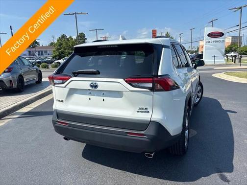2021 Toyota RAV4 Hybrid XLE Premium