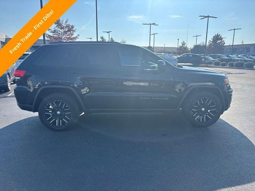 2017 Jeep Grand Cherokee Laredo