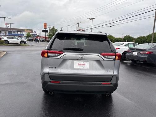2025 Toyota RAV4 Hybrid SE