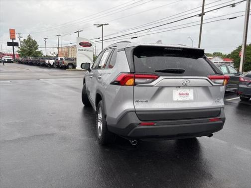 2025 Toyota RAV4 Hybrid SE