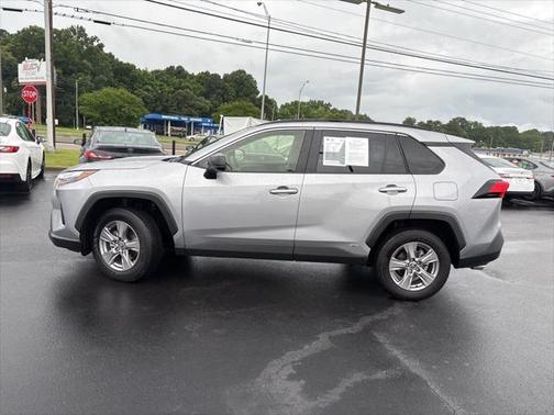 2025 Toyota RAV4 Hybrid SE