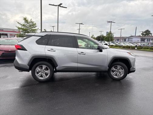 2025 Toyota RAV4 Hybrid SE