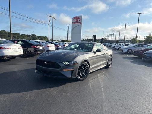 2021 Ford Mustang EcoBoost