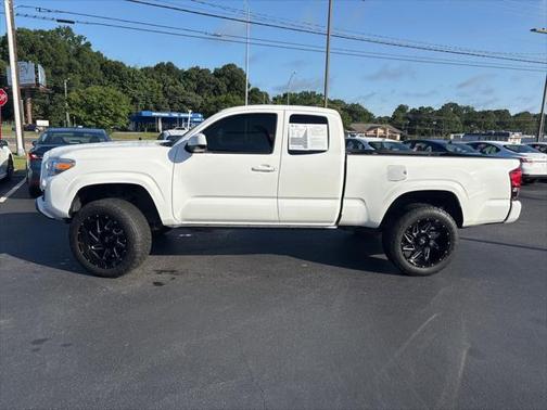2023 Toyota Tacoma SR