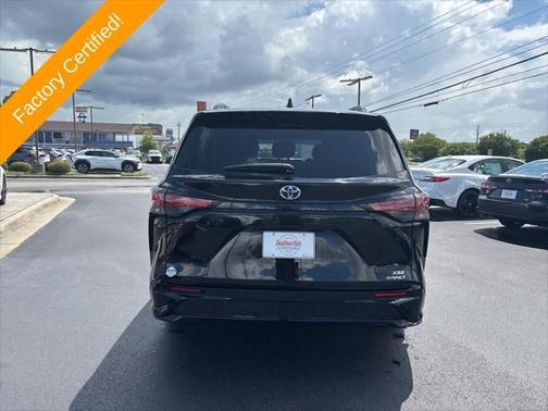 2024 Toyota Sienna XSE 7 Passenger