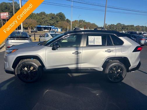 2025 Toyota RAV4 Hybrid SE