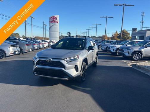 2025 Toyota RAV4 Hybrid SE