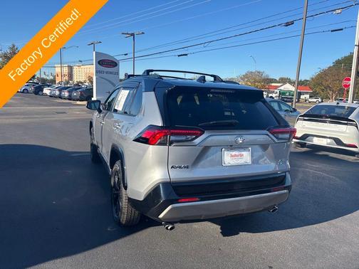 2025 Toyota RAV4 Hybrid SE