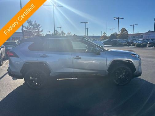 2025 Toyota RAV4 Hybrid SE