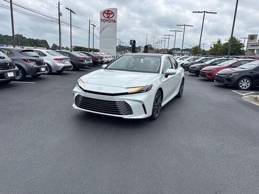 2025 Toyota Camry XLE