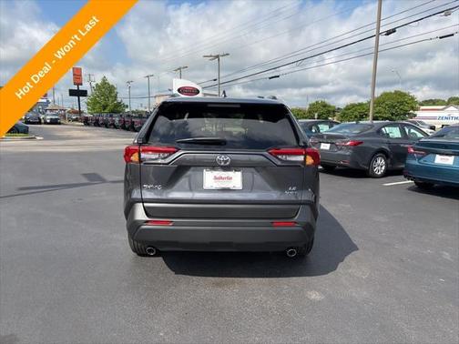 2025 Toyota RAV4 Hybrid SE