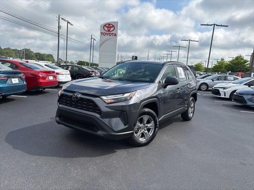 2025 Toyota RAV4 Hybrid SE