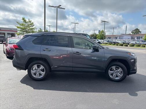2025 Toyota RAV4 Hybrid SE
