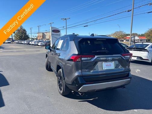 2024 Toyota RAV4 Hybrid SE