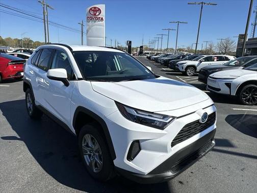 2024 Toyota RAV4 Hybrid XLE