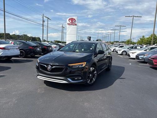 2019 Buick Regal TourX AWD Essence