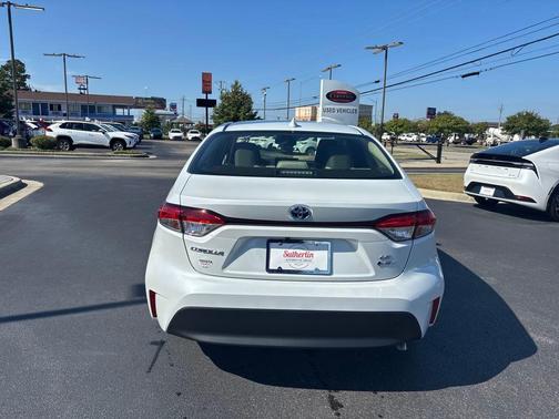 2025 Toyota Corolla Hybrid SE