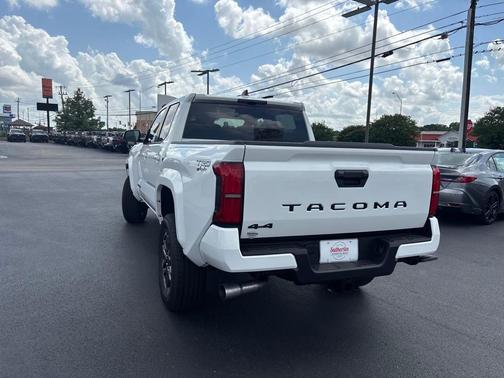2025 Toyota Tacoma TRD Sport