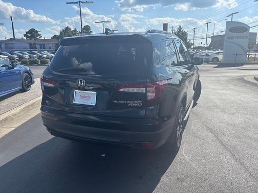 2021 Honda Pilot AWD Black Edition