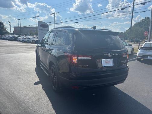 2021 Honda Pilot AWD Black Edition