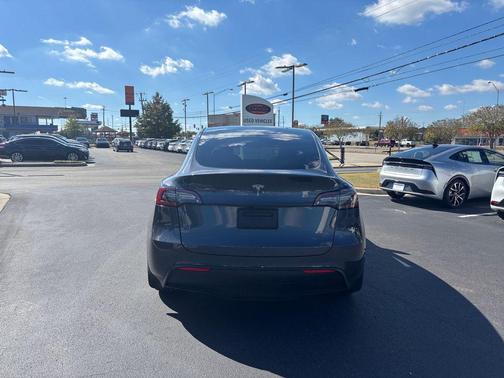 2023 Tesla Model Y Long Range Dual Motor All-Wheel Drive