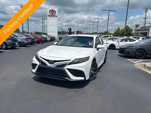 2024 Toyota Camry SE