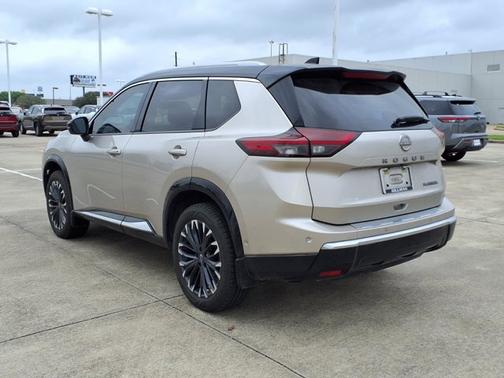 2024 Nissan Rogue Platinum