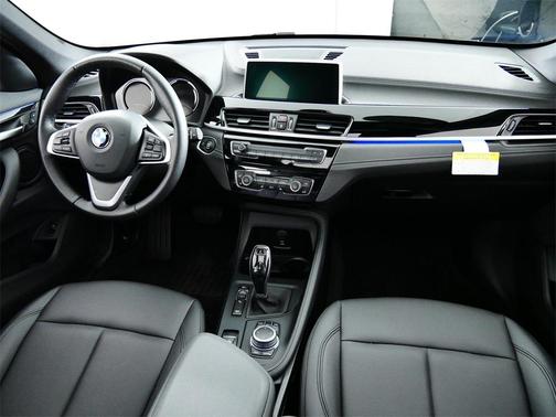Photo 5 of 71 of 2021 BMW X1 xDrive28i