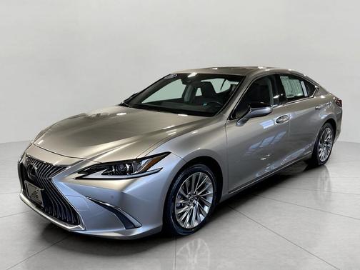 2019 Lexus ES 300h Luxury